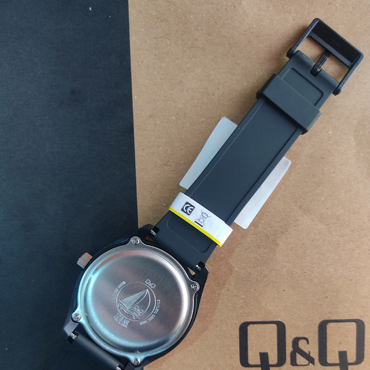 ساعت مچی عقربه ای کیو اند کیو مدل VS68J004Y