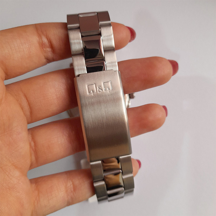 ساعت مچی عقربهای مردانه کیو اند کیو مدل A14A-003PY