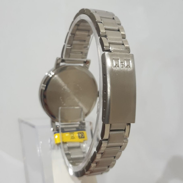ساعت مچی عقربه ای زنانه کیو اند کیو مدل Q893J212Y