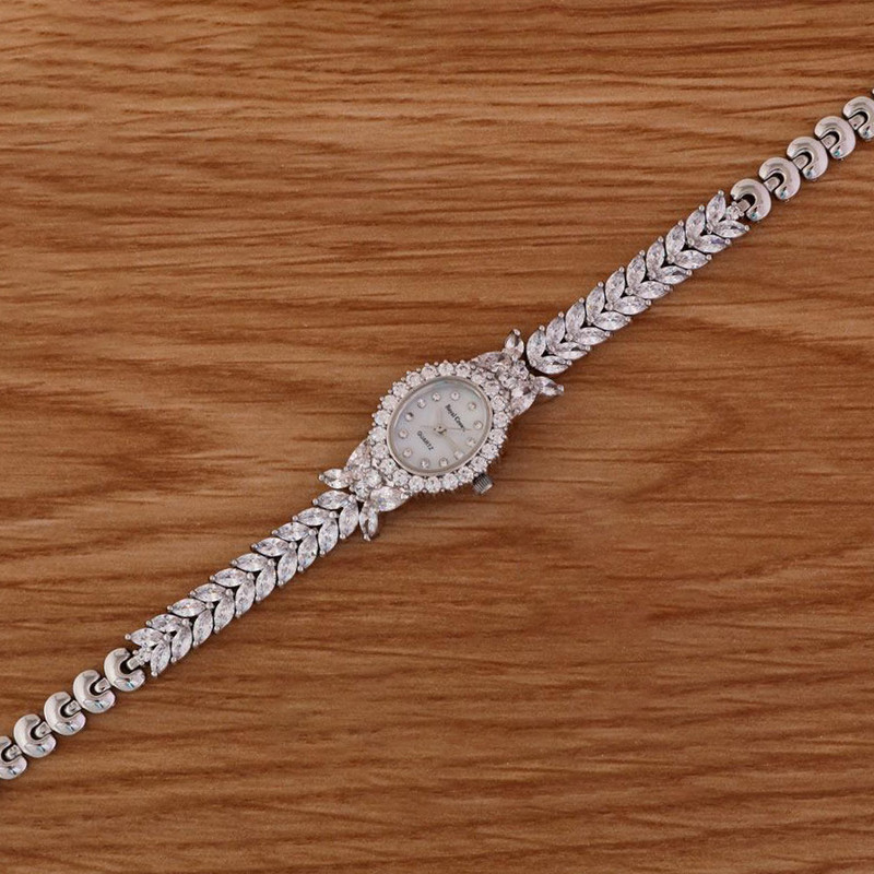 ساعت مچی عقربه ای زنانه رویال کرون مدل Silver2527 - کد WL-44