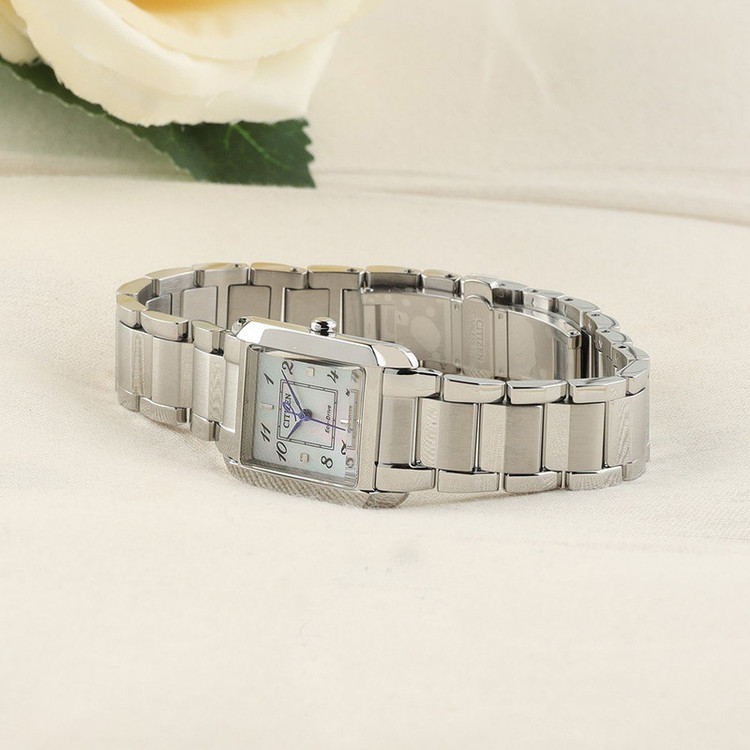 ساعت مچی عقربه ای زنانه سیتی زن مدل EW5600-87D