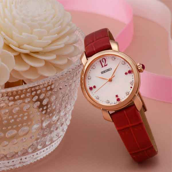 ساعت مچی عقربه ای زنانه سیکو مدل SUR502P1