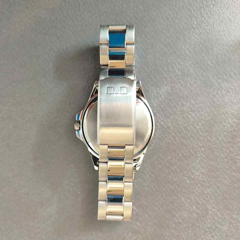 ساعت مچی عقربهای مردانه کیو اند کیو مدل C36A004P