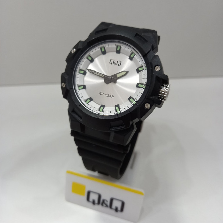 ساعت مچی عقربهای کوارتز مردانه کیو اند کیو مدل V40A-002