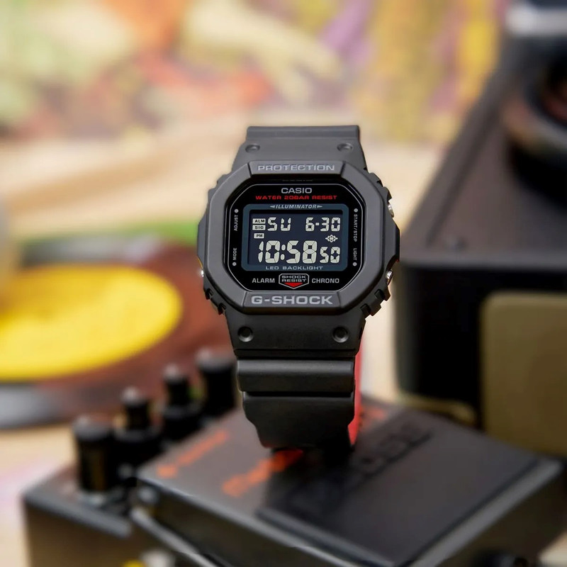 ساعت مچی دیجیتال کاسیو مدل DW-5600UHR-1DR
