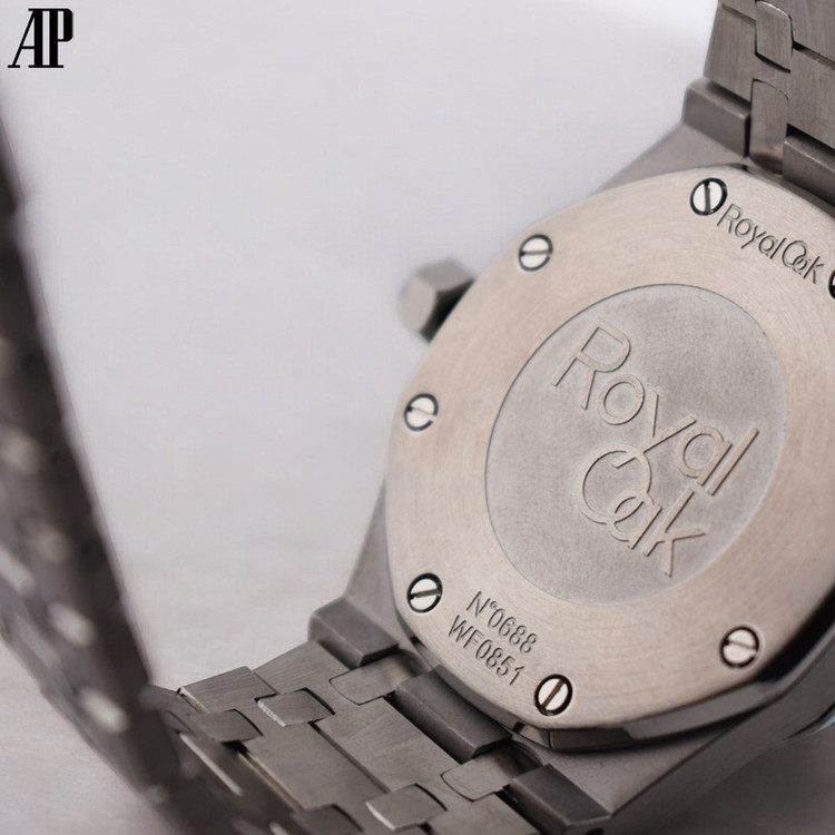 ساعت مچی عقربهای کوارتز مردانه آدومارس پیگه مدل WF0851C1-RoyalOak