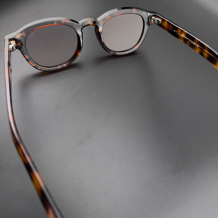 عینک آفتابی پنتوس آلبرت وگ مدل S31107C2 Acetate Avantgarde Visionary