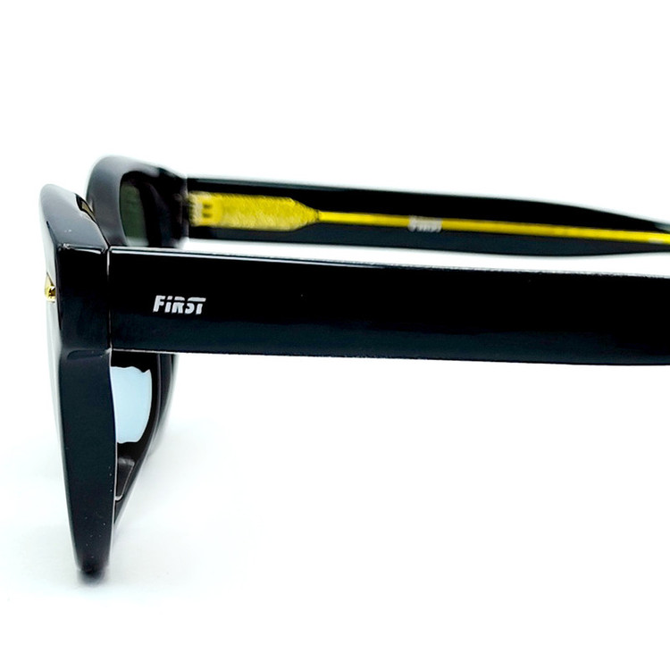 عینک آفتابی ویفرر فرست مدل UM6808-C1