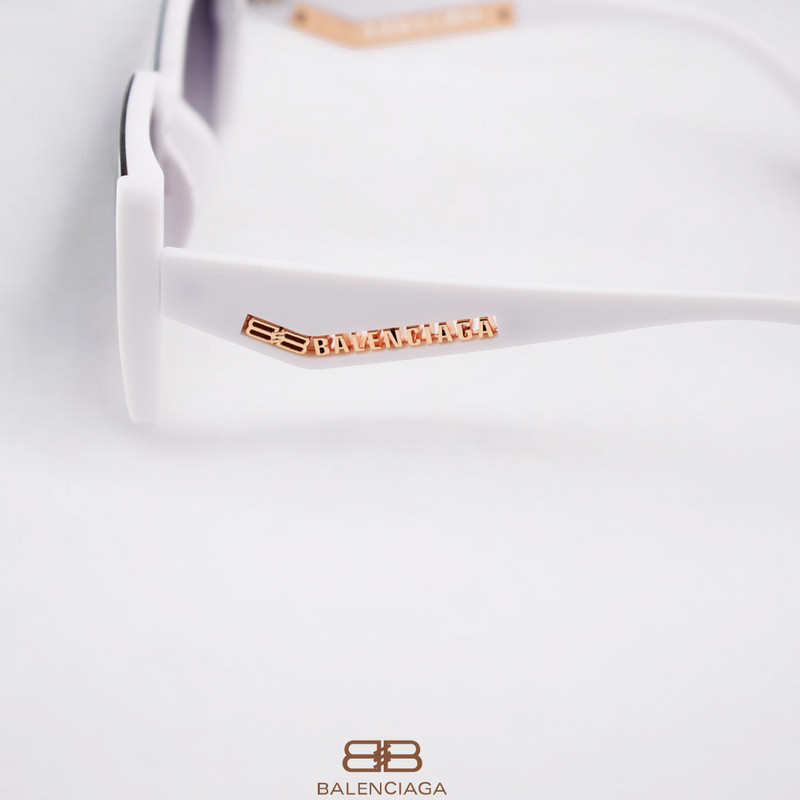 عینک آفتابی چند ضلعی زنانه بالنسیاگا مدل P88012-C2