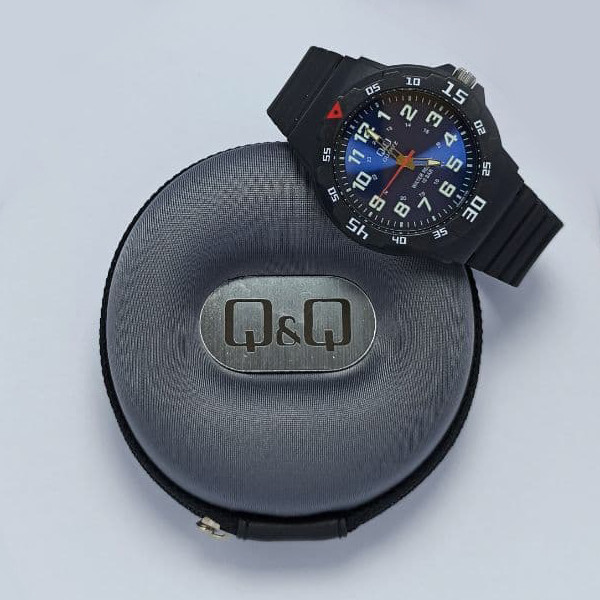 ساعت مچی عقربه ای کیو اند کیو مدل vr18j005y