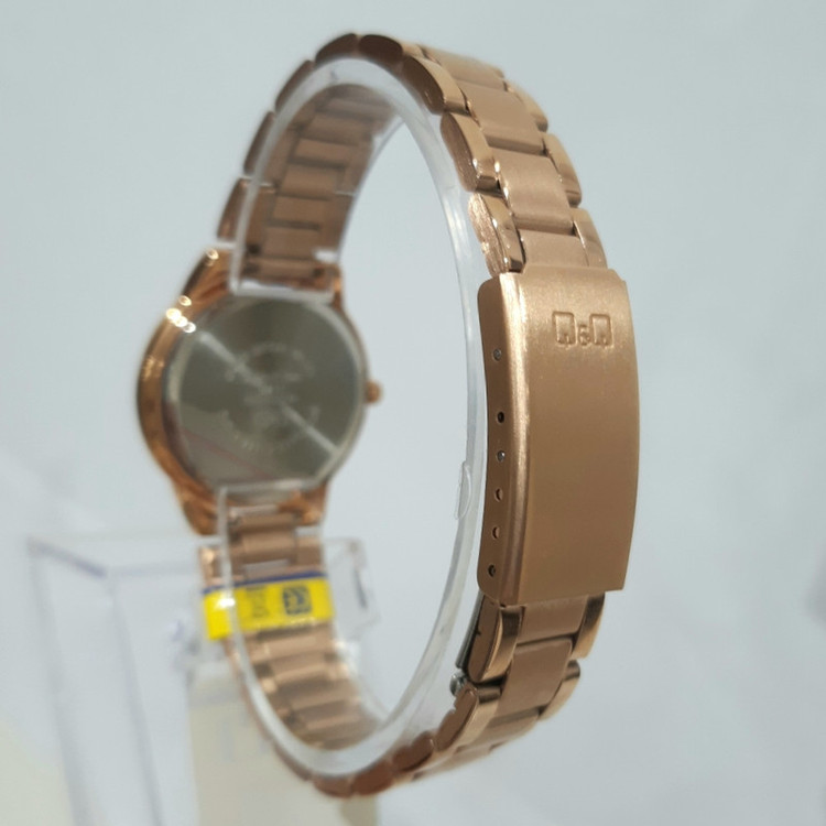 ساعت مچی عقربه ای زنانه کیو اند کیو مدل Q691J024Y