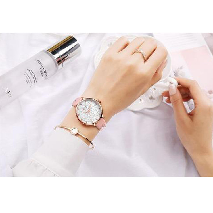 ساعت مچی عقربه ای زنانه کورن واتچ مدل G9046L-RP