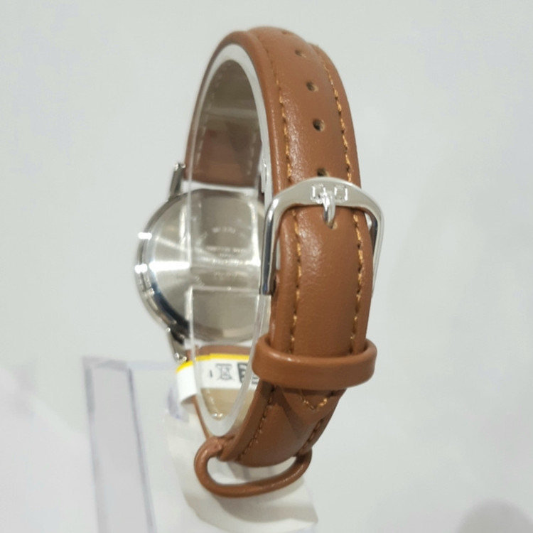 ساعت مچی عقربه ای زنانه کیو اند کیو مدل Q925J374Y