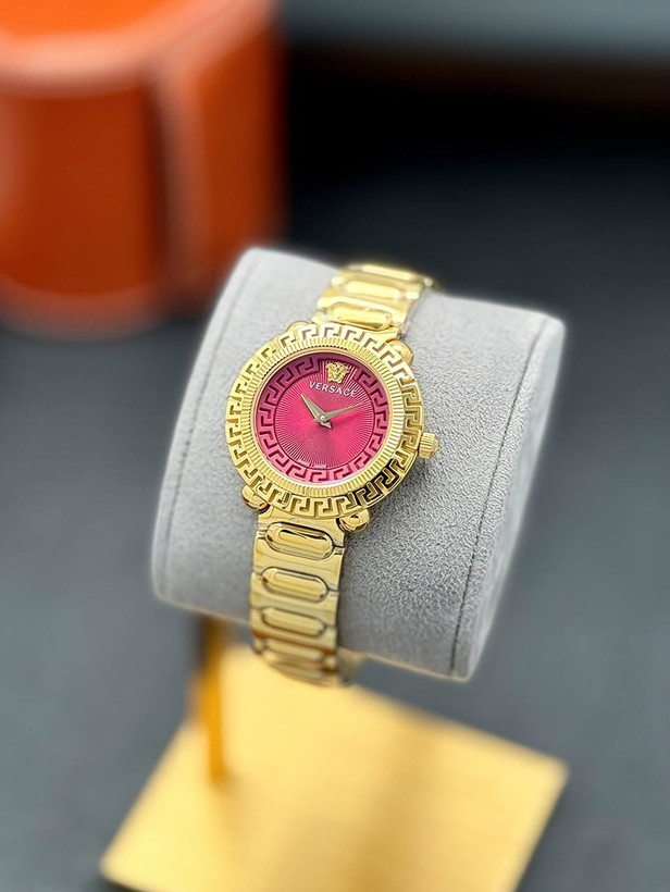 ساعت مچی عقربه ای زنانه ورساچه WA656