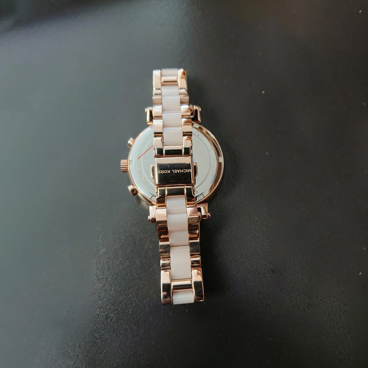 ساعت مچی عقربه ای زنانه مایکل کورس کد mk6560