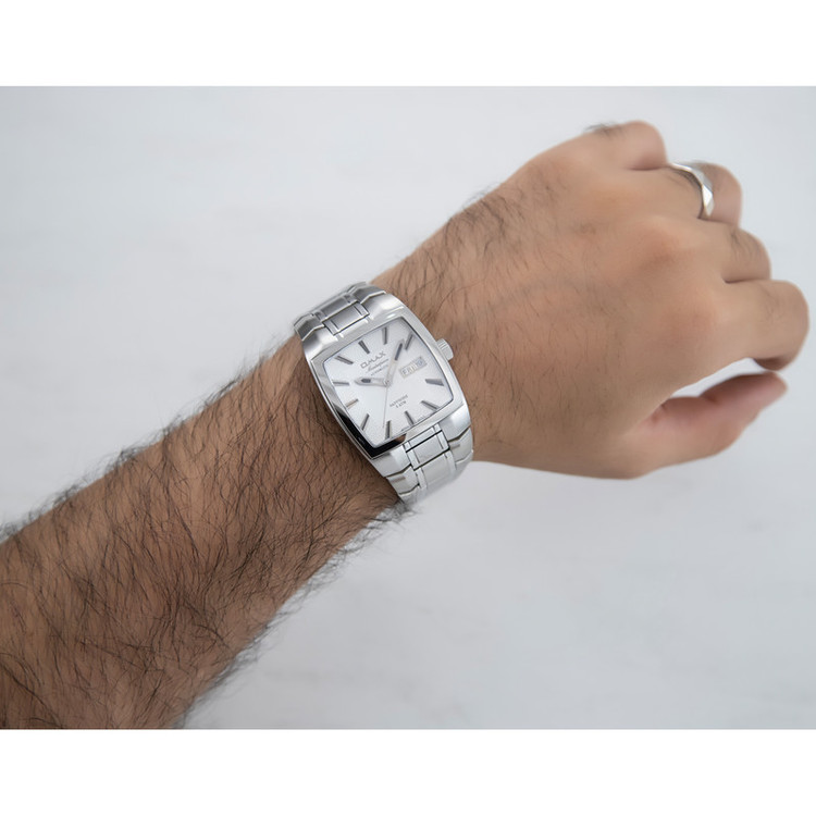 ساعت مچی عقربهای مردانه اوماکس مدل OOSA012P66I