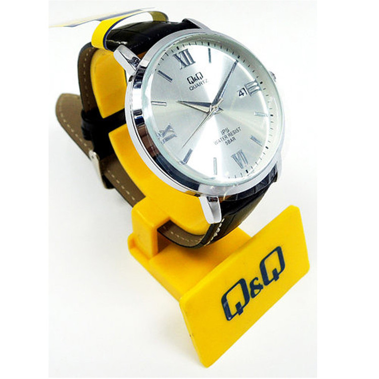 ساعت مچی عقربهای مردانه کیو اند کیو مدل qz06j307y
