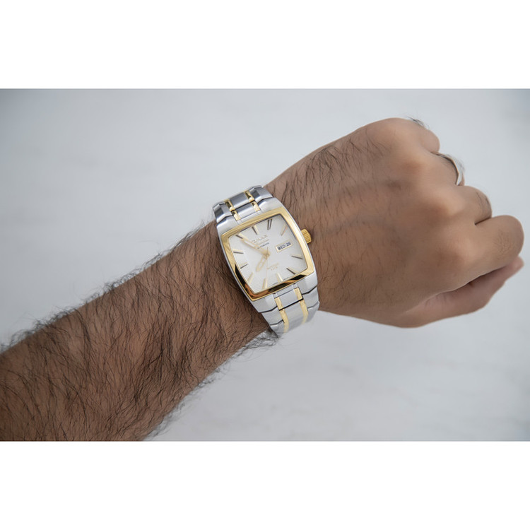 ساعت مچی عقربهای مردانه اوماکس مدل OOSA012T6TI