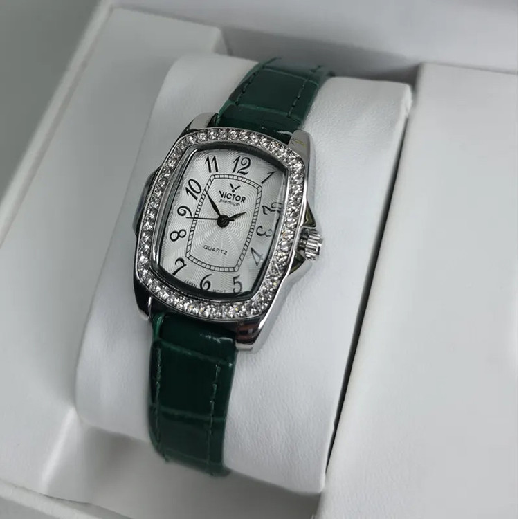 ساعت مچی عقربهای کوارتز زنانه ویکتور مدل V5822L